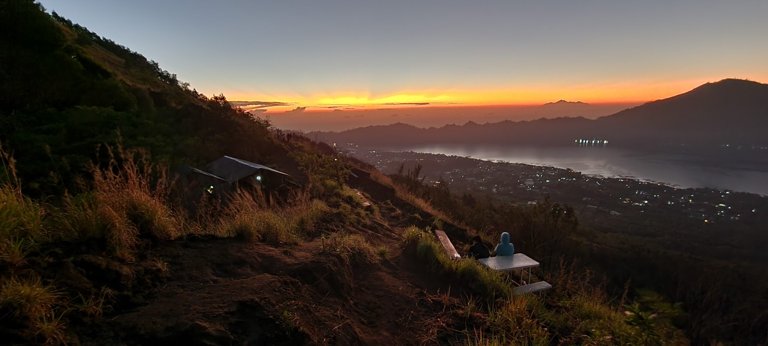 Bali – dawn volcano climb